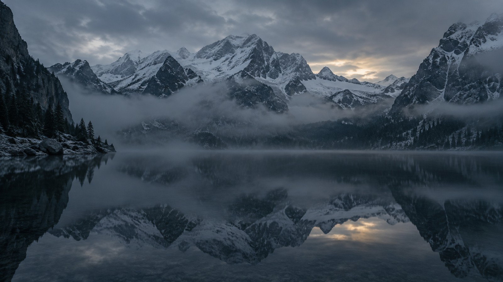 Mangart e Laghi di Fusine: le leggende oscure delle Alpi Giulie