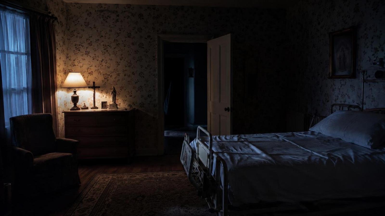 The Front Room: recensione della suocera gotica che occupa la casa